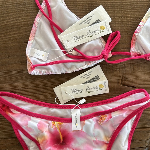 ‘Pink Hibiscus’ Set - Picture 4 of 11